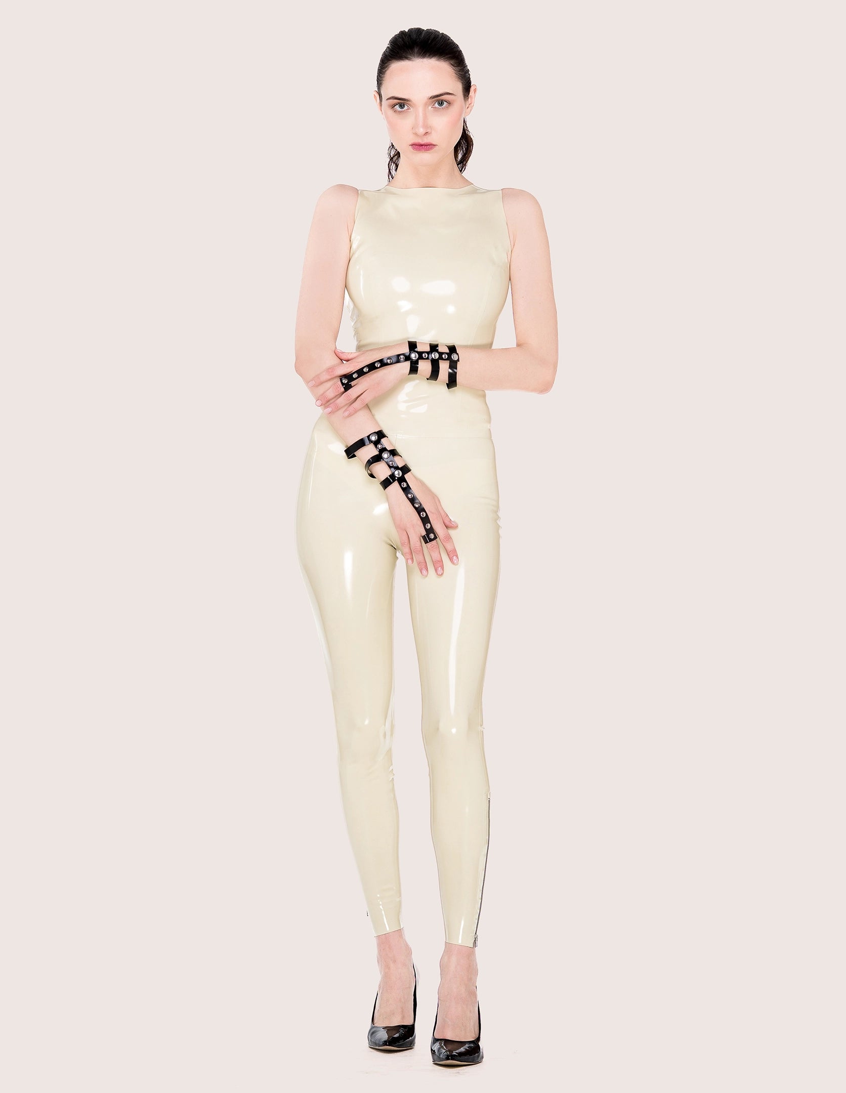 STRIKE LATEX HAND HARNESS
